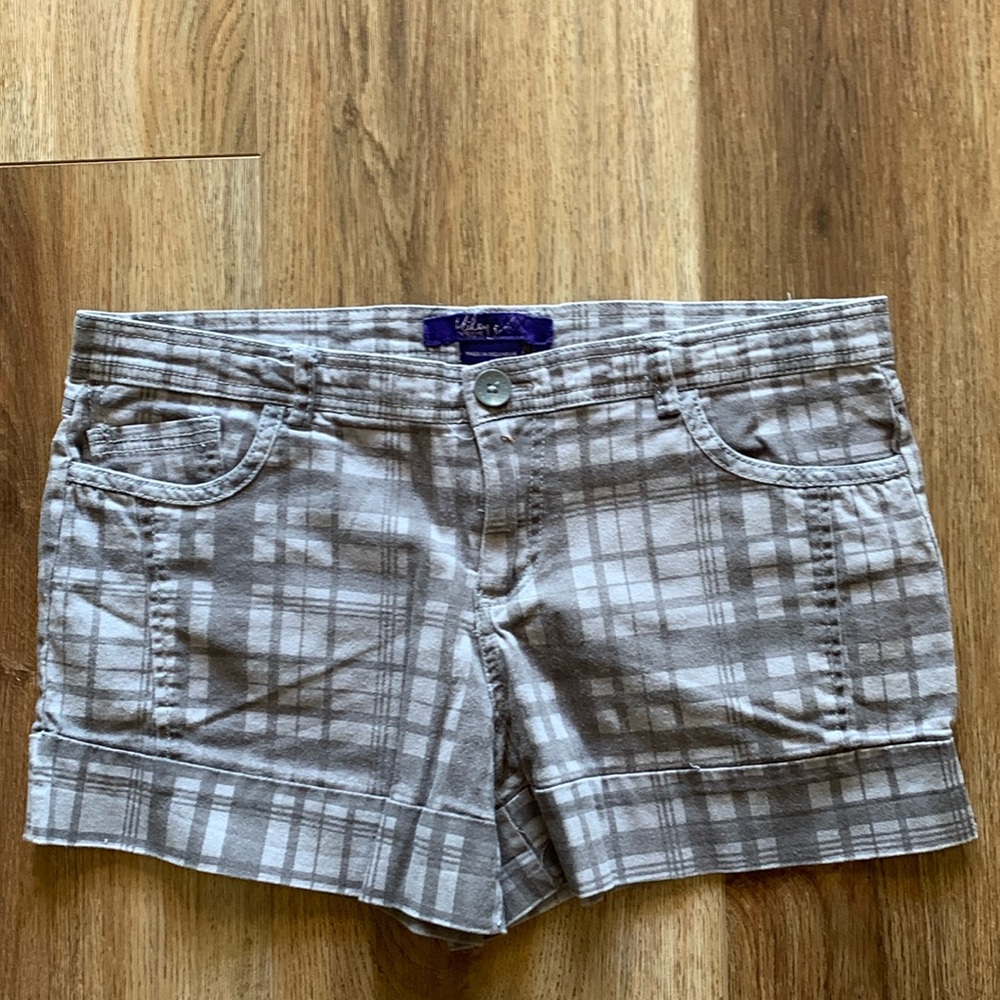 Miley Cyrus shortie shorts size 13